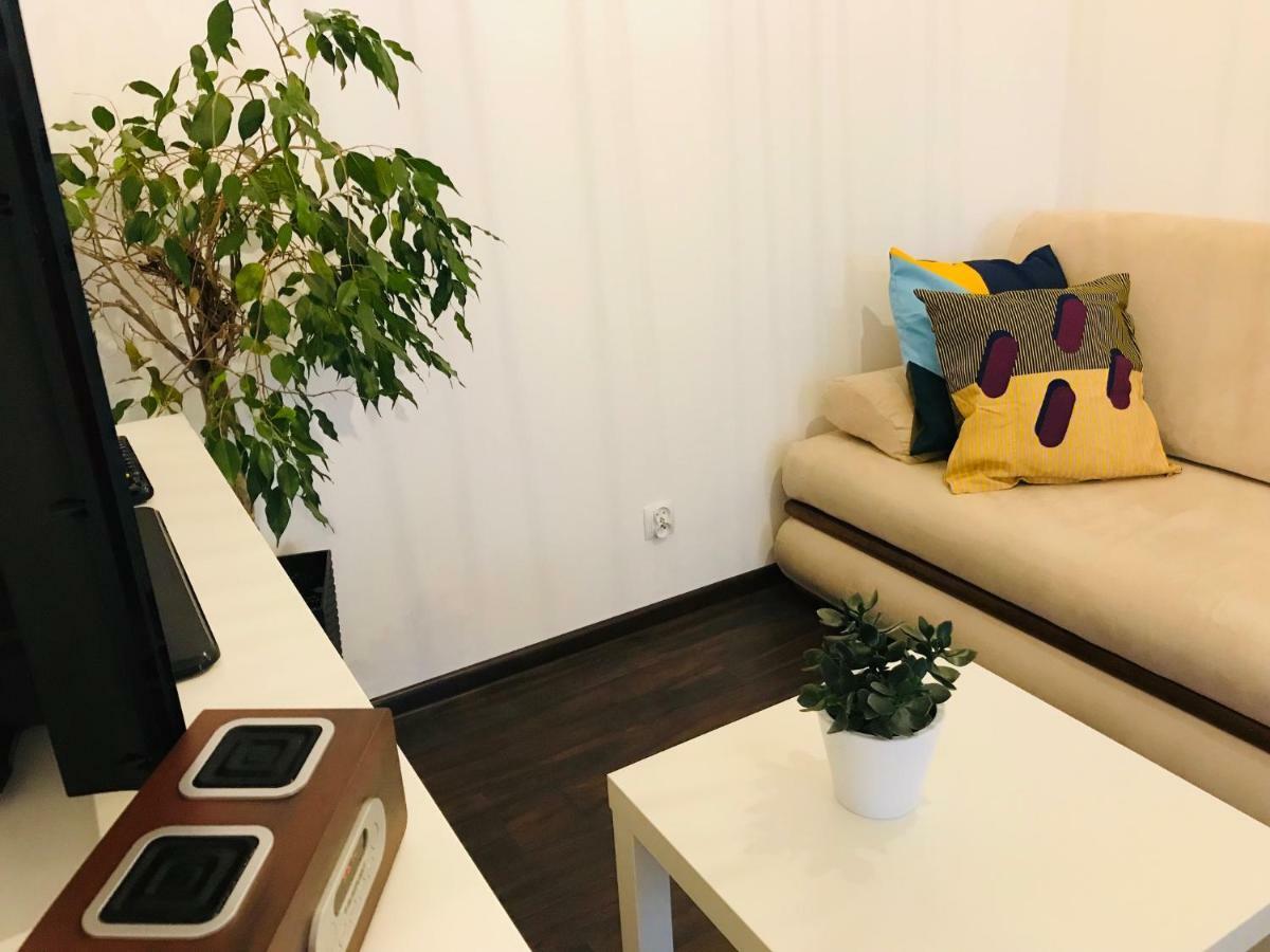 Bird House Apartment In The City Center クラクフ エクステリア 写真