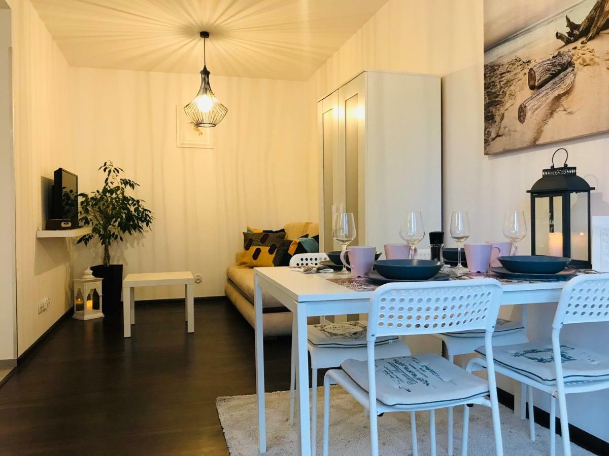 Bird House Apartment In The City Center クラクフ エクステリア 写真