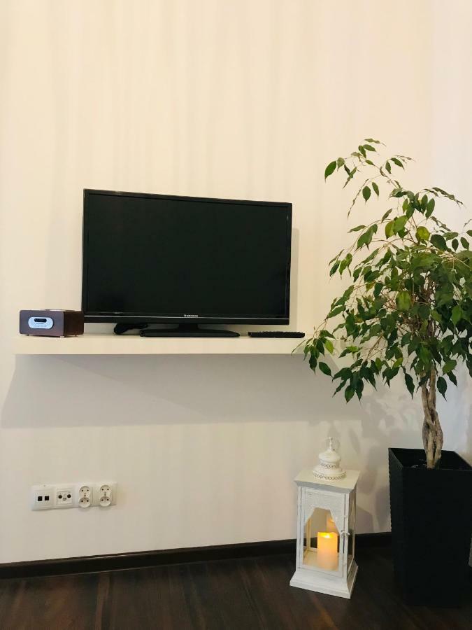 Bird House Apartment In The City Center クラクフ エクステリア 写真